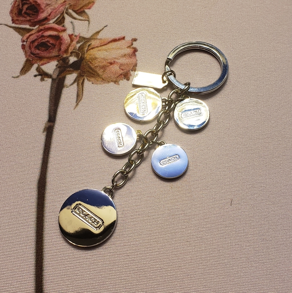 ❣️ NWOT ❣️ Coach Key Ring - Picture 3 of 3